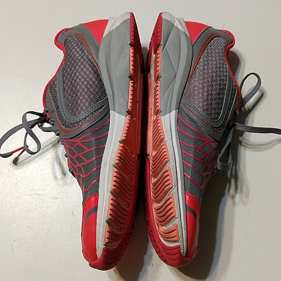 New Balance Running Shoes - Picture 3 of 6